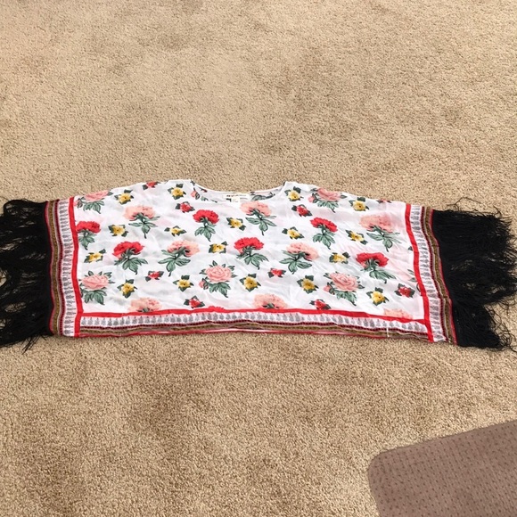 H&M LOVES COACHELLA Size 8 white fringe poncho top - Picture 6 of 8